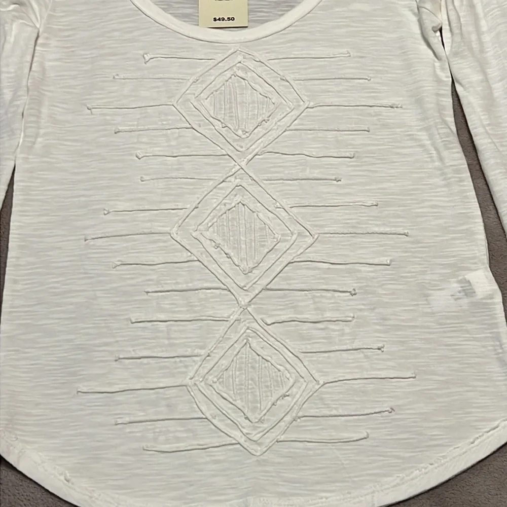 NWT Lucky Brand White Long Sleeve Scoop Neck Tee - Picture 3 of 15